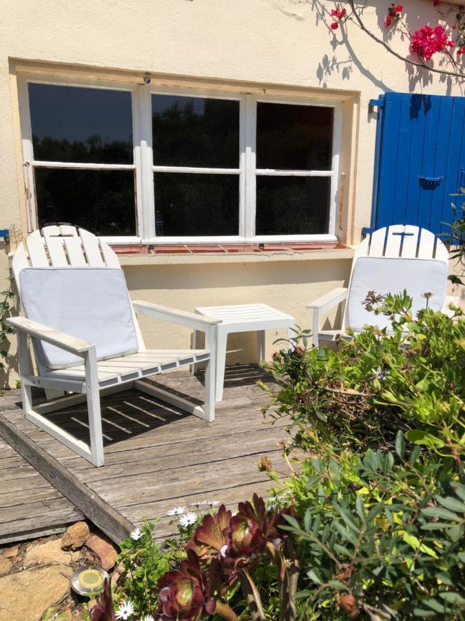 Appartement Les Oreades, studio le marin avec vue mer imprenable à Île du Levant Extérieur photo